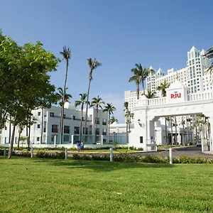 3* Hotel Riu Emerald Bay